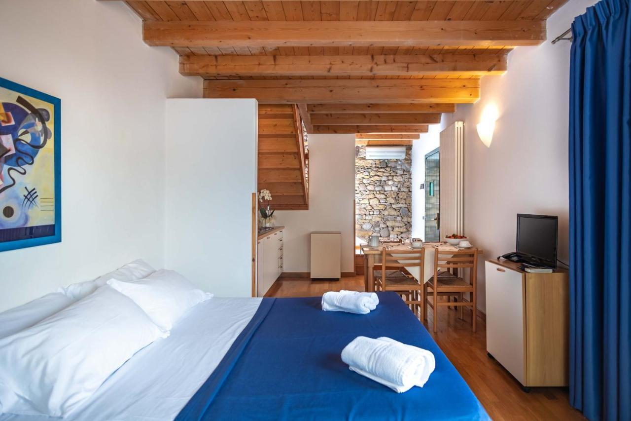 Hotel Romeo Torri Del Benaco Exterior photo