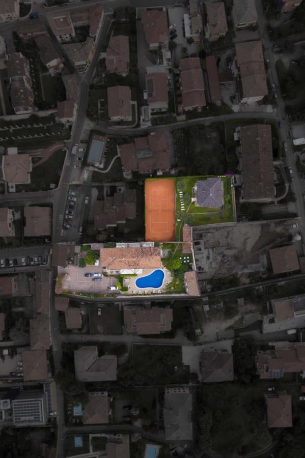 Hotel Romeo Torri Del Benaco Exterior photo
